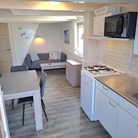 Vakantiewoning Met Terras Vlakbij Strand En Centrum ザウテランデ エクステリア 写真