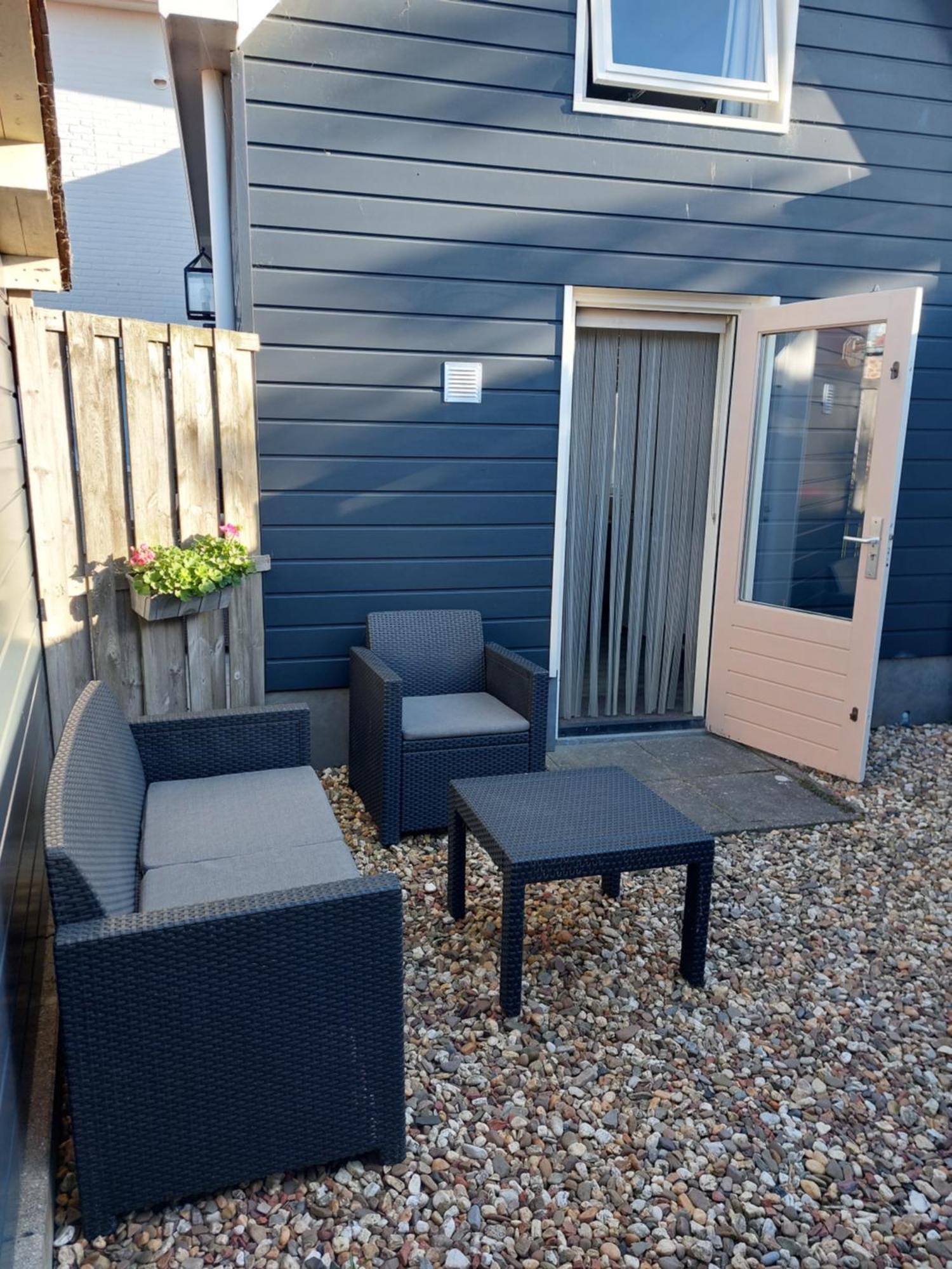 Vakantiewoning Met Terras Vlakbij Strand En Centrum ザウテランデ エクステリア 写真