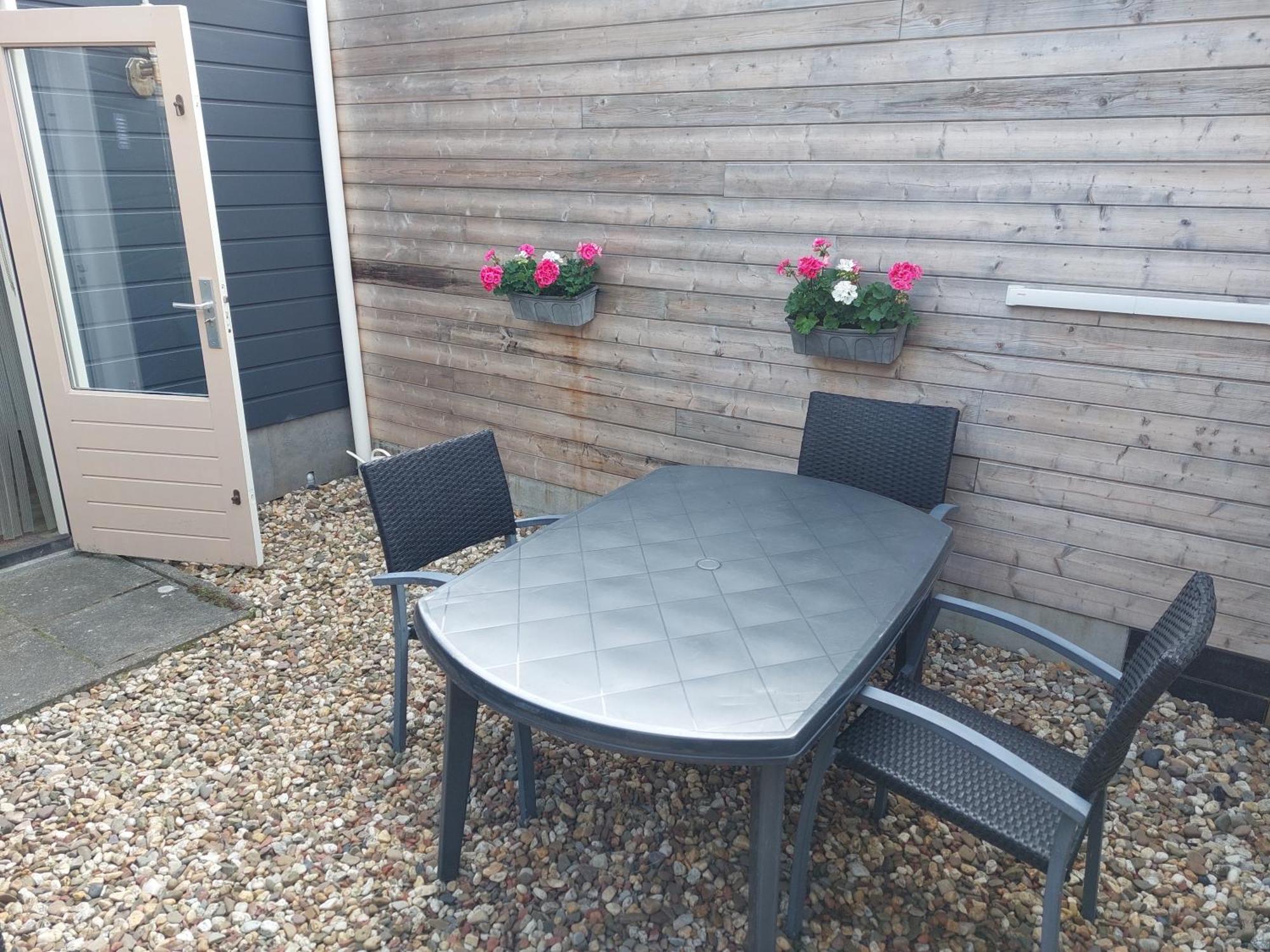 Vakantiewoning Met Terras Vlakbij Strand En Centrum ザウテランデ エクステリア 写真